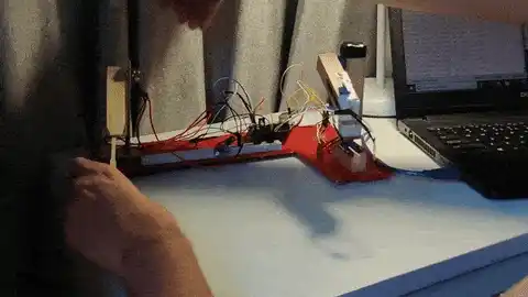 The arm following its shadow controller